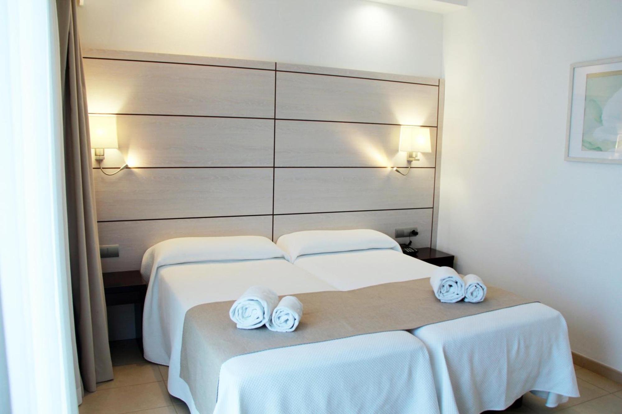 Hotel Puchet Ibiza San Antonio  Bagian luar foto