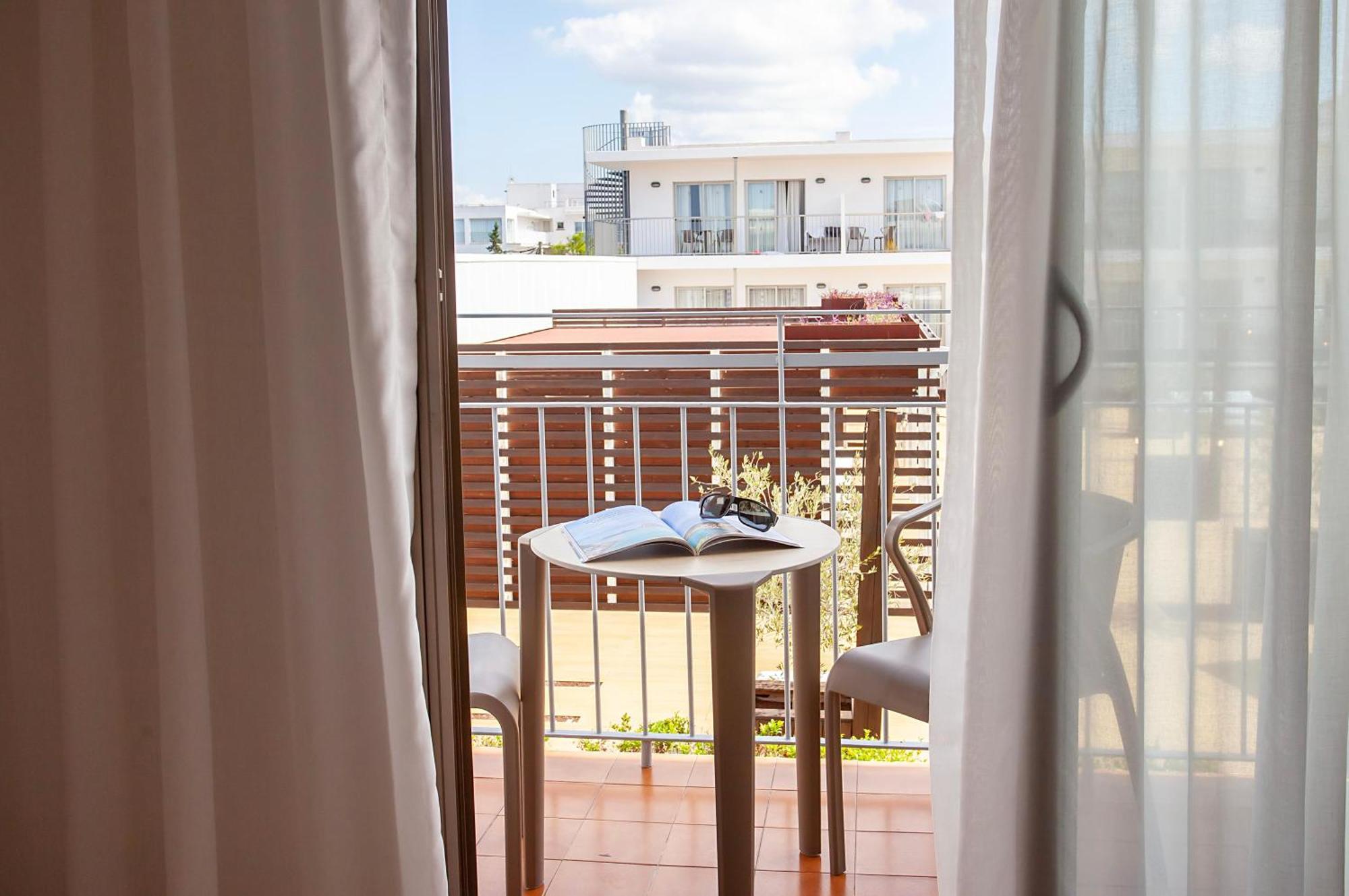 Hotel Puchet Ibiza San Antonio  Bagian luar foto