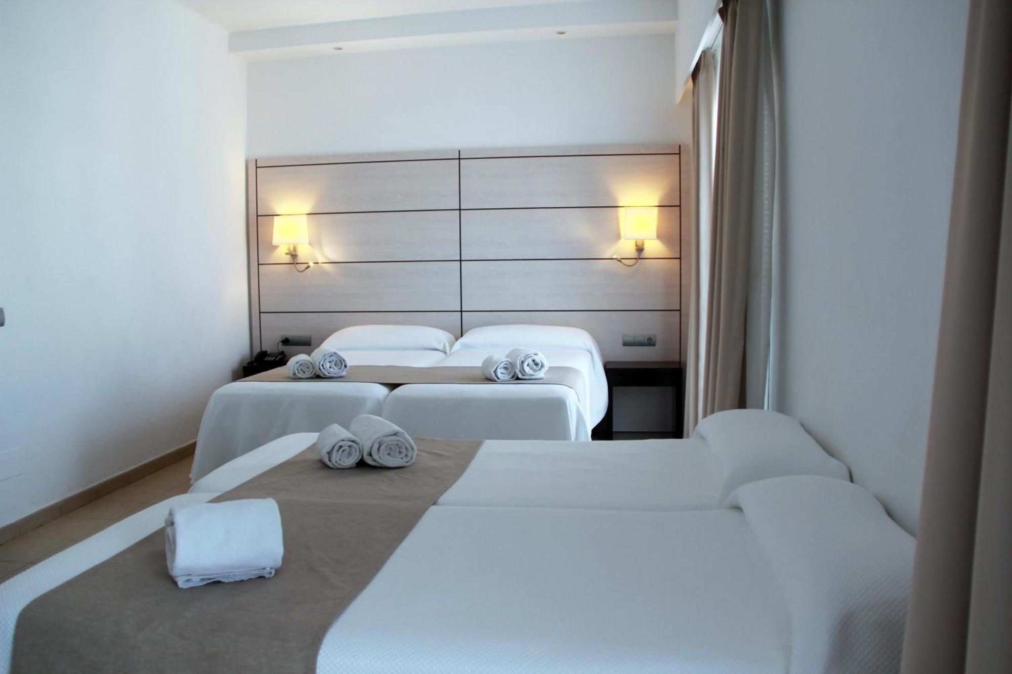 Hotel Puchet Ibiza San Antonio  Bagian luar foto