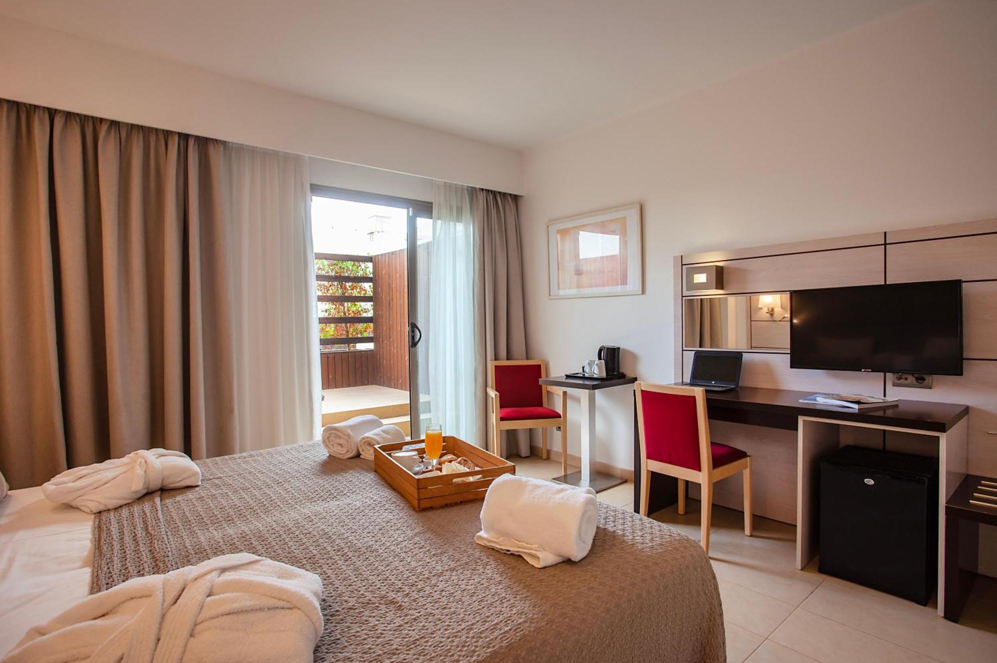 Hotel Puchet Ibiza San Antonio  Bagian luar foto