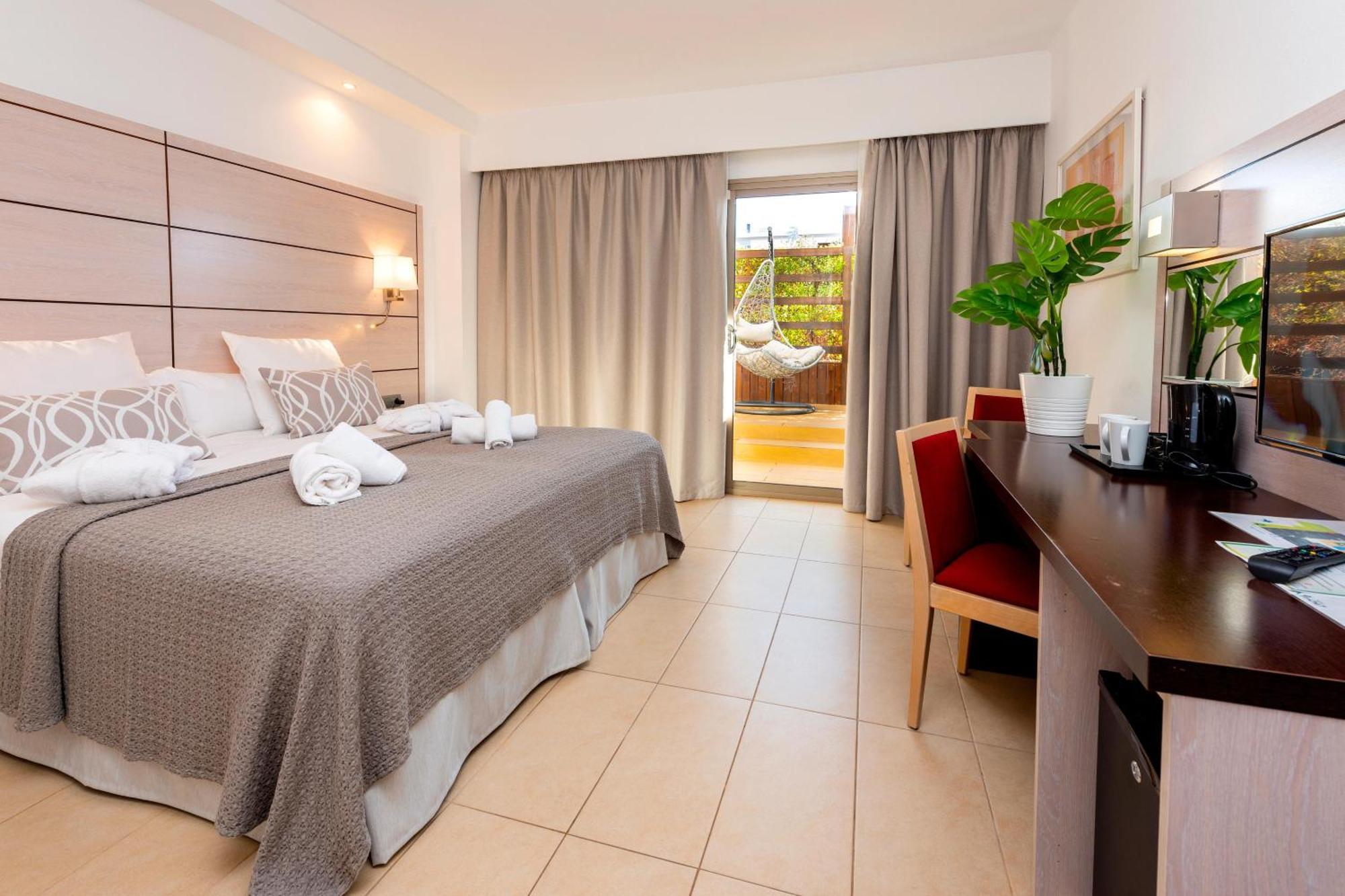 Hotel Puchet Ibiza San Antonio  Bagian luar foto