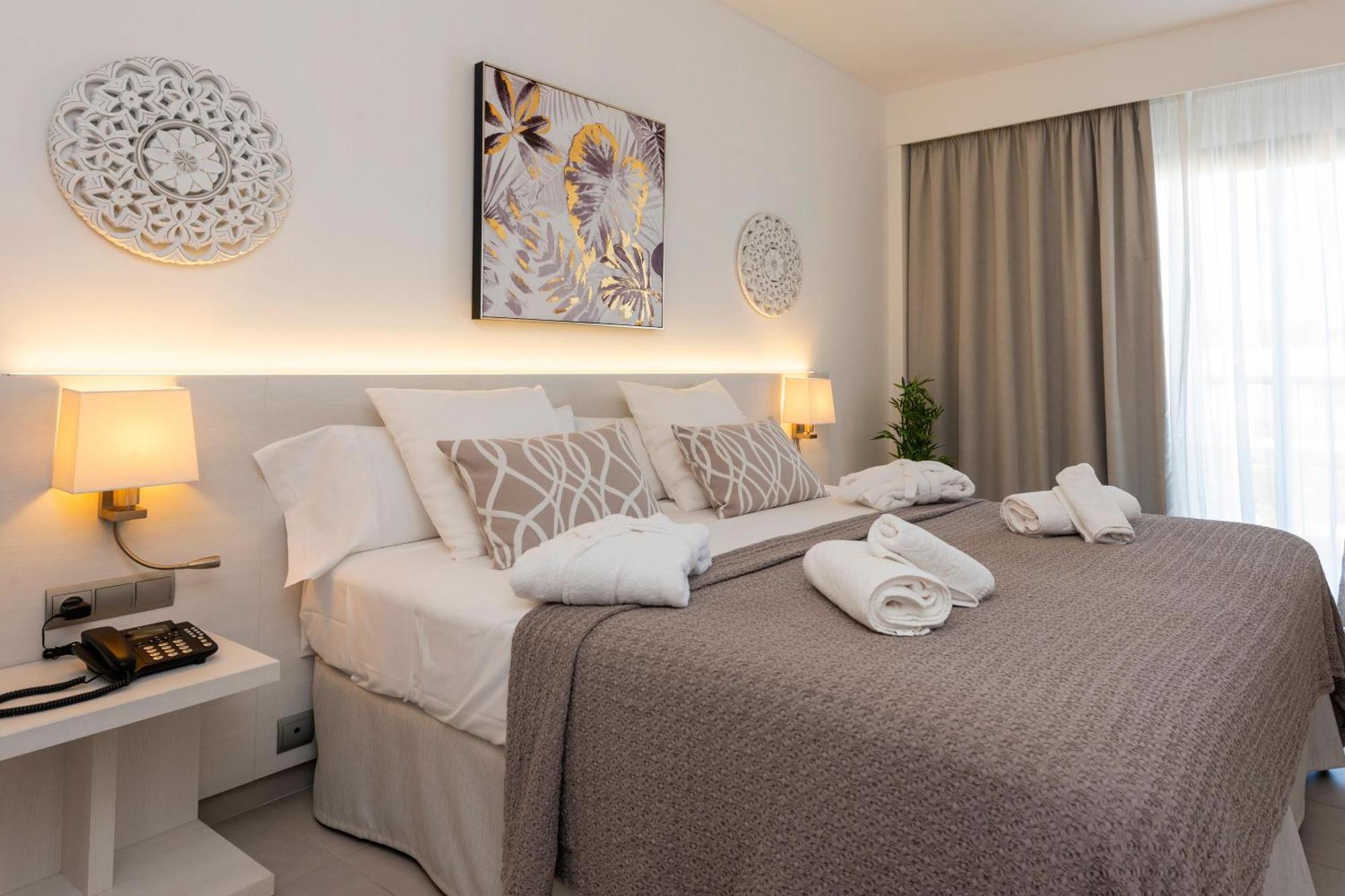 Hotel Puchet Ibiza San Antonio  Bagian luar foto